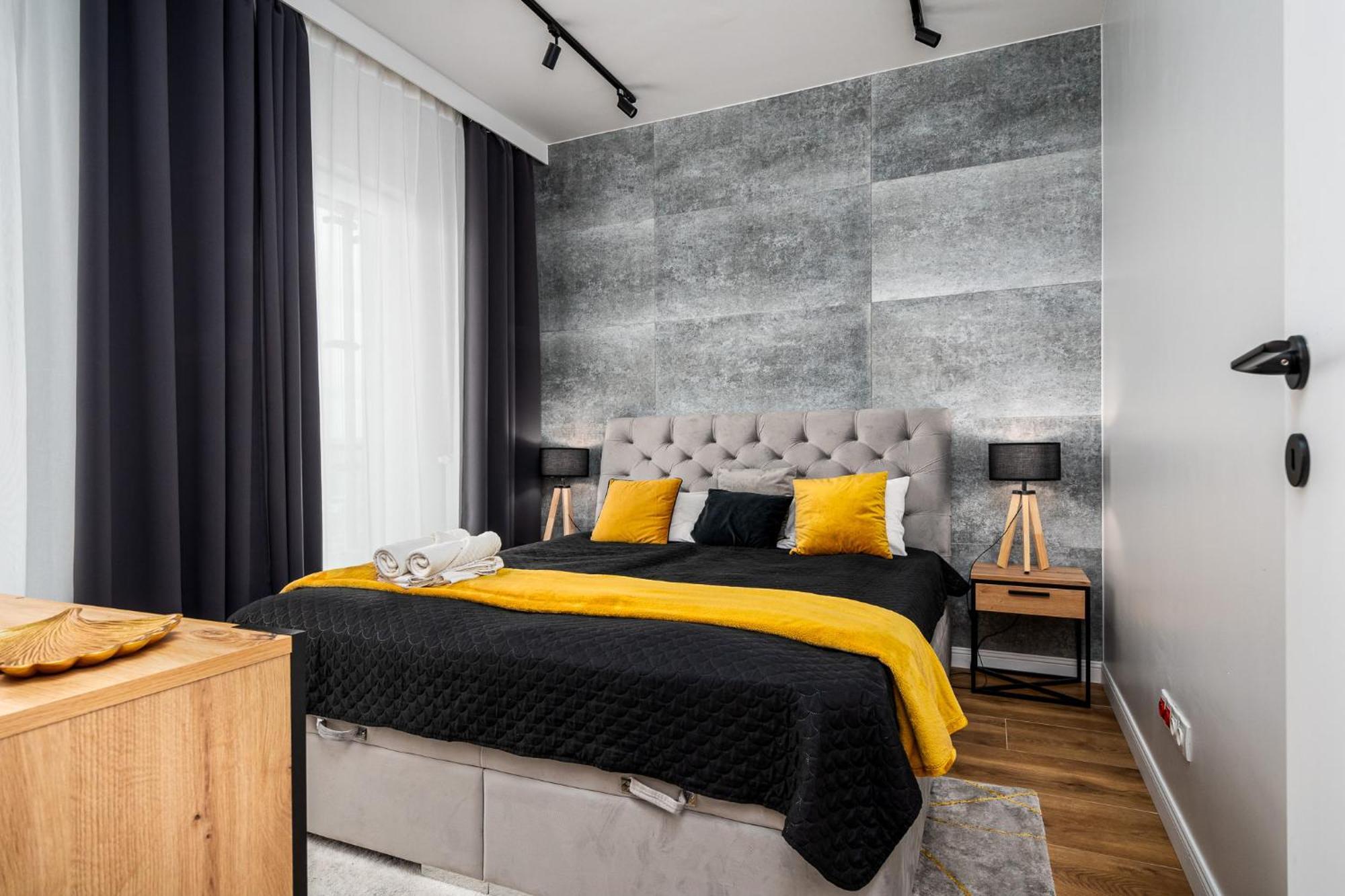 Wola Tower Deluxe Separate Bedroom With Free Garage - By Perfect Apart Warsaw Exterior photo